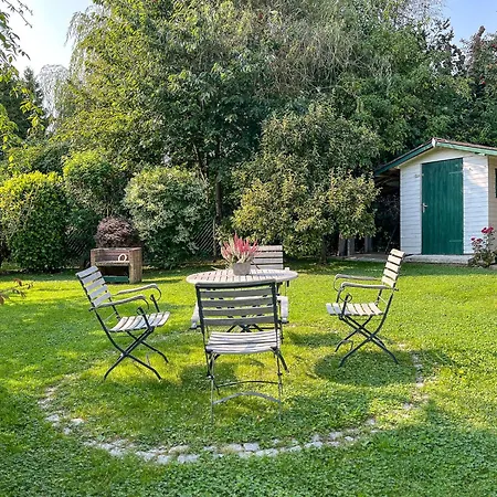 Gaestehaus Karstadt 02 - Gartenblick Appartement