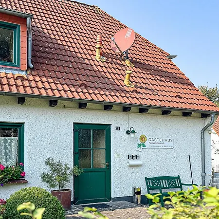 Gaestehaus Karstadt 02 - Gartenblick *