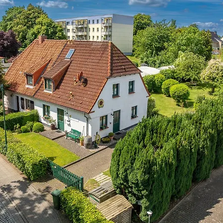 Gaestehaus Karstadt 02 - Gartenblick * Boltenhagen (Ostseebad)