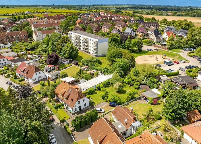 Gaestehaus Karstadt 02 - Gartenblick *